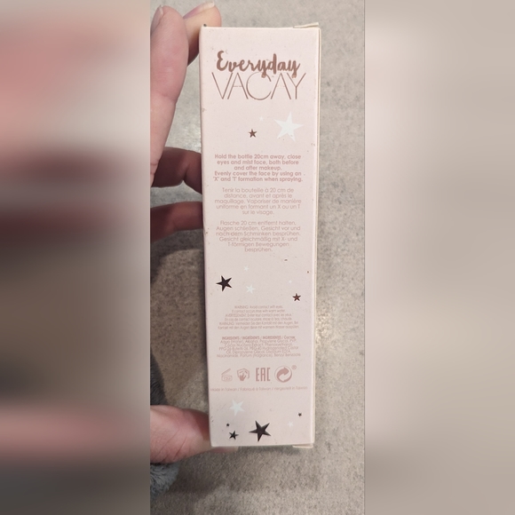 Ciate London Everyday Vacay Coconut Setting Spray 75mL - Picture 4 of 6